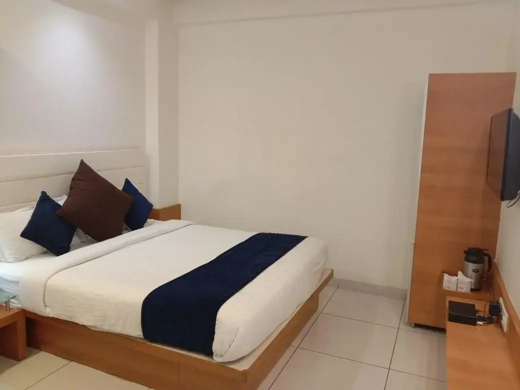 OYO Premium Ashram Road II
