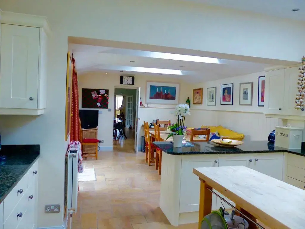 Veeve  Traditional 5 Bed House Orlando Road Clapham