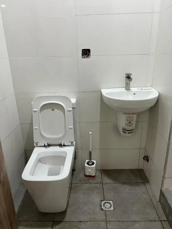 OEK Ensuite 2BED Top Floor flat Karsana Abuja