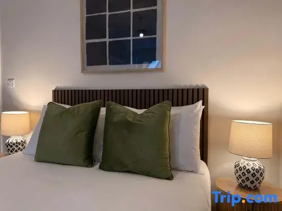 Cozy Double Room at The Shore