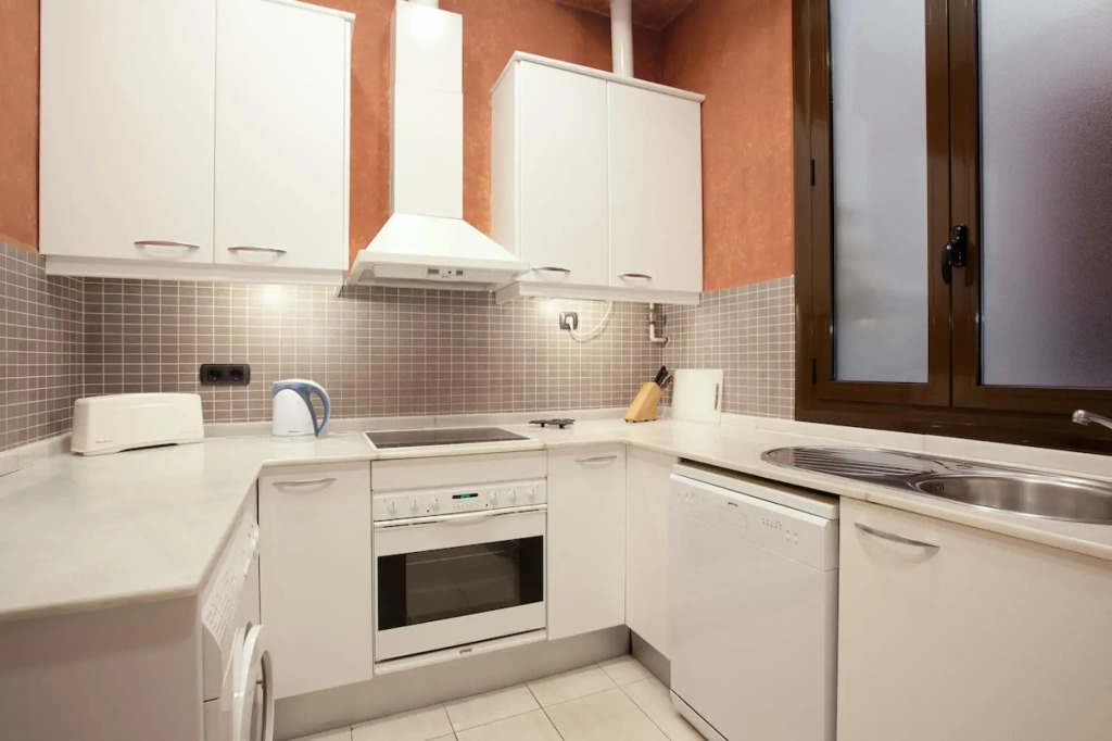 GAUDIR 1 · Apartment next to Pg de Gracia