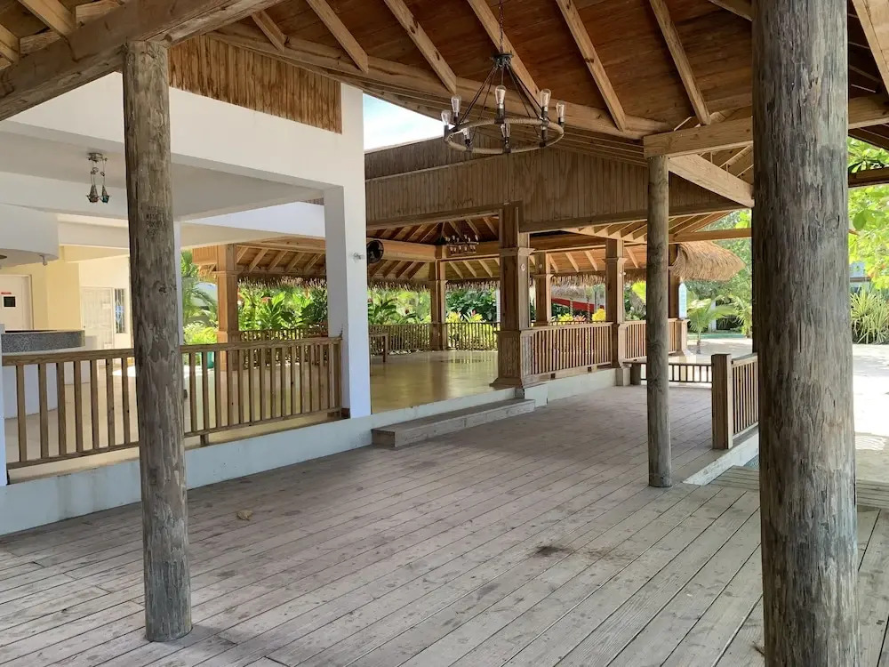 King Suite at Oceanview Resort in Jamaica - Enjoy 7 Miles Of White Sand Beach! 1 Bedroom Villa by RedAwning