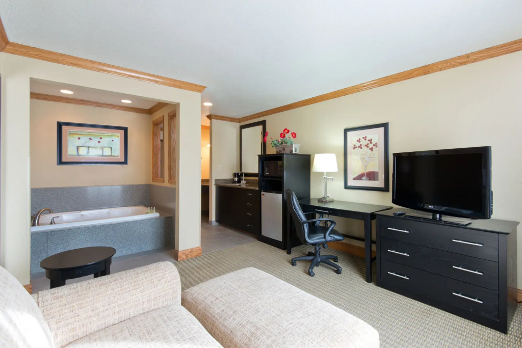 Holiday Inn Express & Suites North Platte by IHG