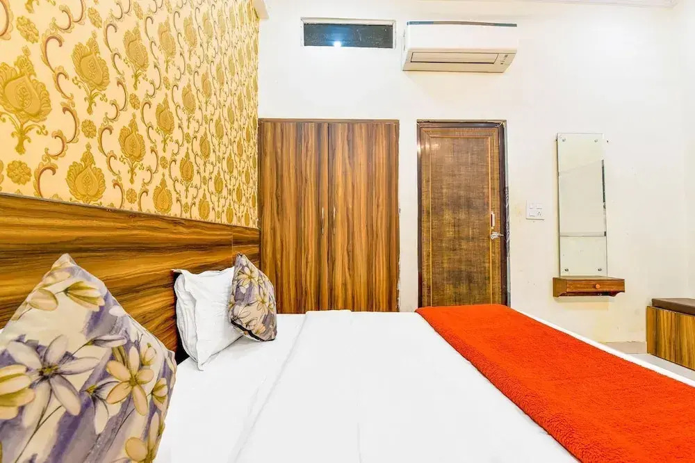 Hotel Kalyan and Banquets