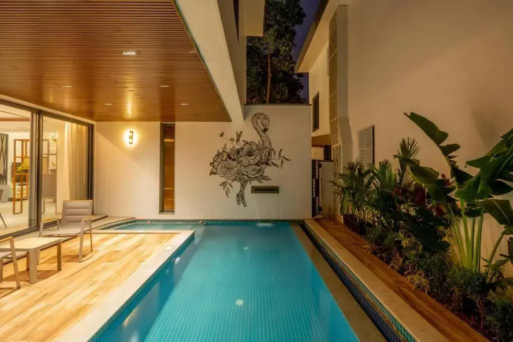 Cloud7 Waves Luxury 4 BHK Villa by Elivaas