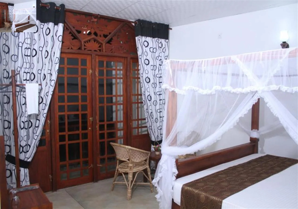 Hotel City Grand Ella