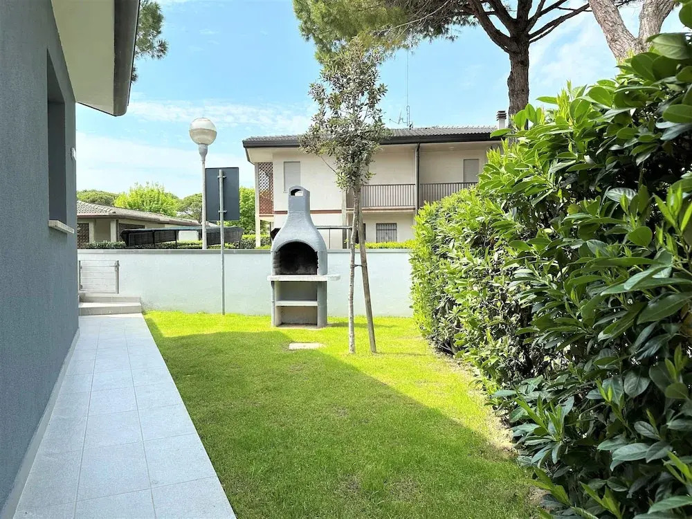 Quiet Villa With Private Garden and BBQ