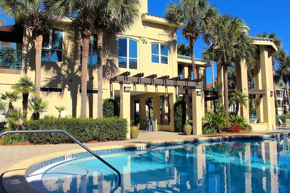 4848 Ocean Blvd - 4 Br Home