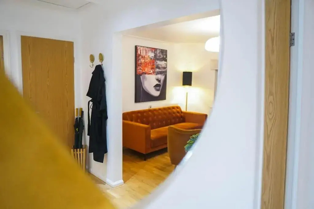 Tower 56 central, stylish & fun