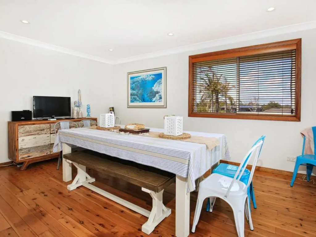 Shores I Pet Friendly I 1 Min Walk to Beach