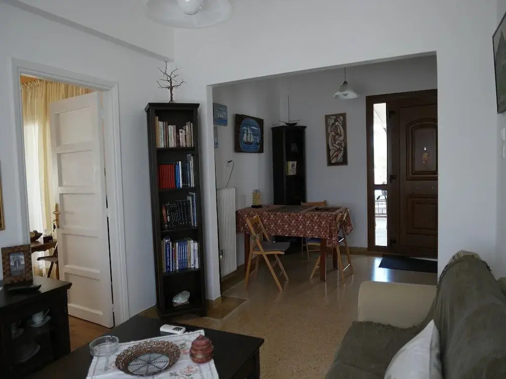 Karolos House Close To Athenian Riviera