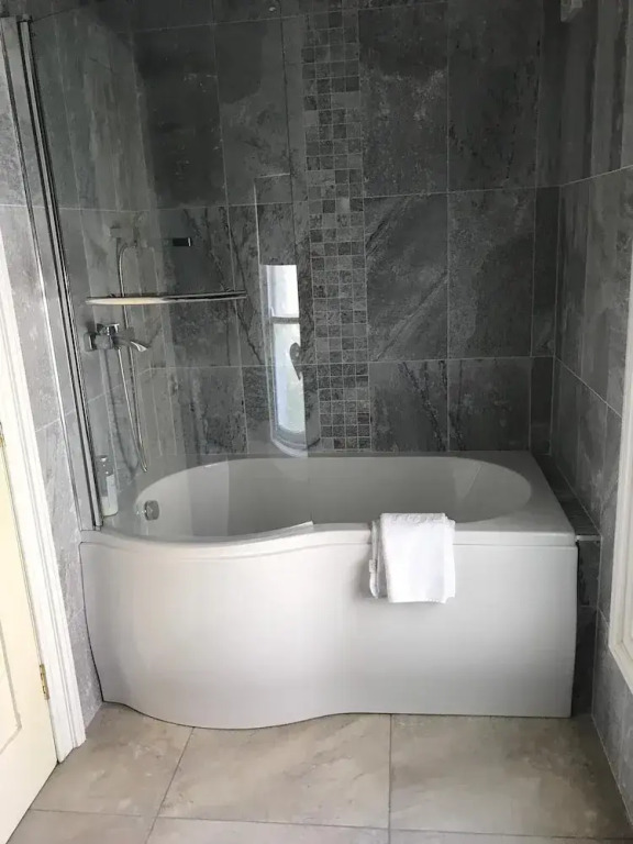 Beautiful Garden Double Room With Private Access