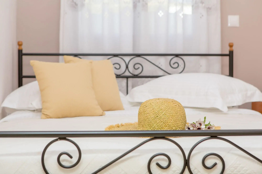 Villa of Roses in Naxos - Private villa with pool