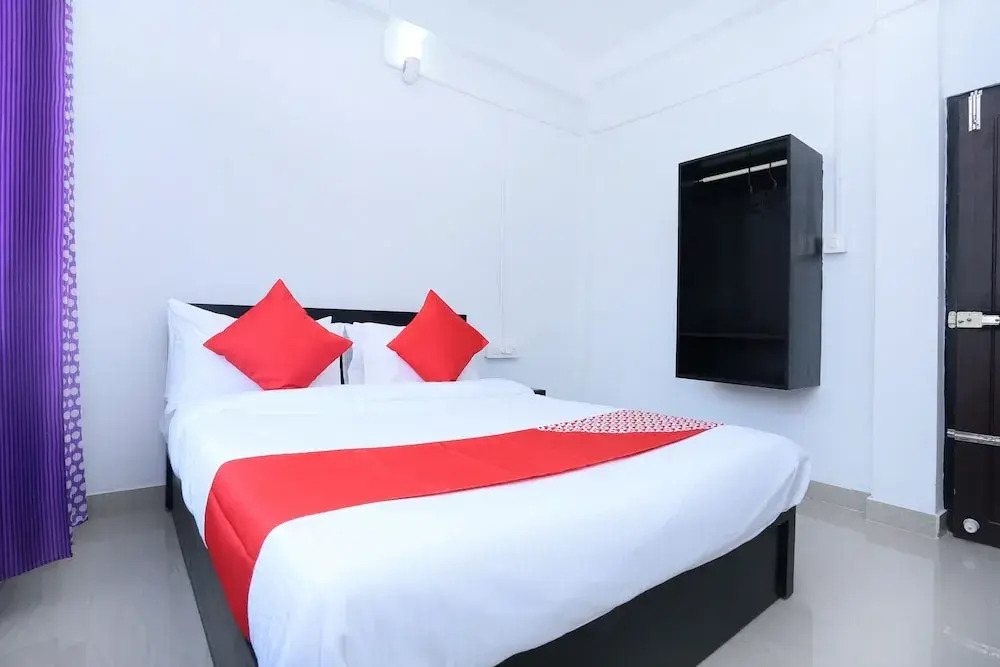 Sunshine By OYO Rooms