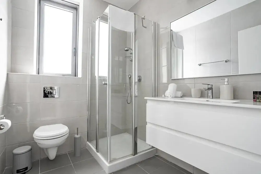 HolySuite J Tower