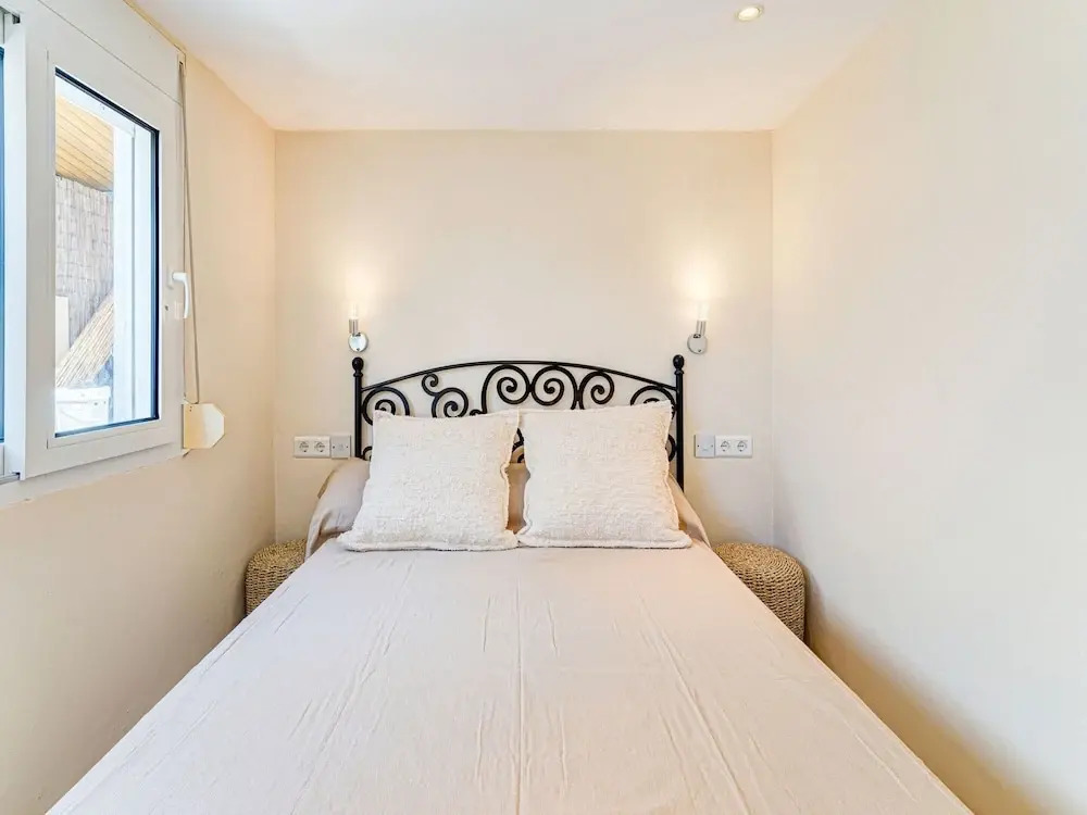 Villa in Oliva near Platja dOliva Beach