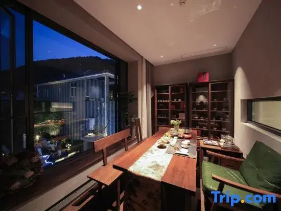 Wuyin Fanshe (Jingdezhen Sanbao Taoyuangu Store)