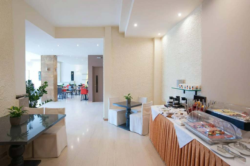 Nidimos Hotel