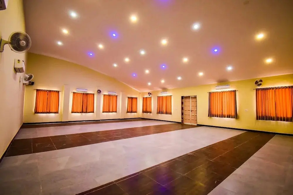 Eight Steps Resort By OYO Rooms