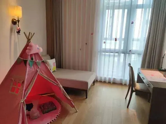 Huzhou Maison New Century Resort Hotel