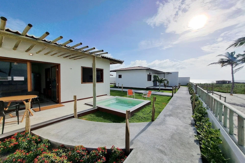 The Point Bungalow on the Sand in Fortim By Carpediem