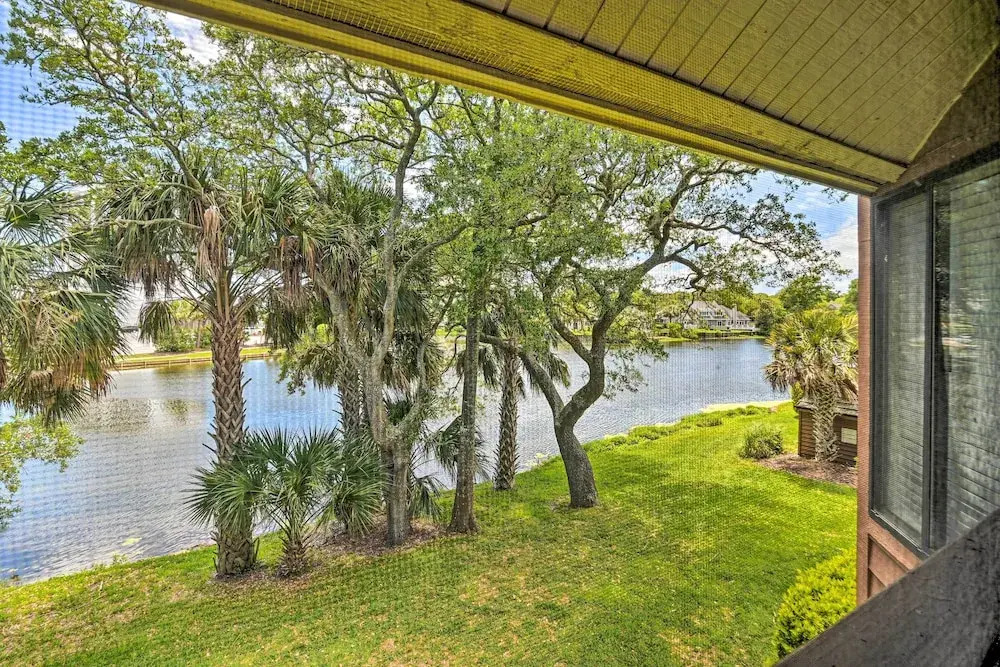 Lakefront Myrtle Beach Condo w/ Shared Pools!