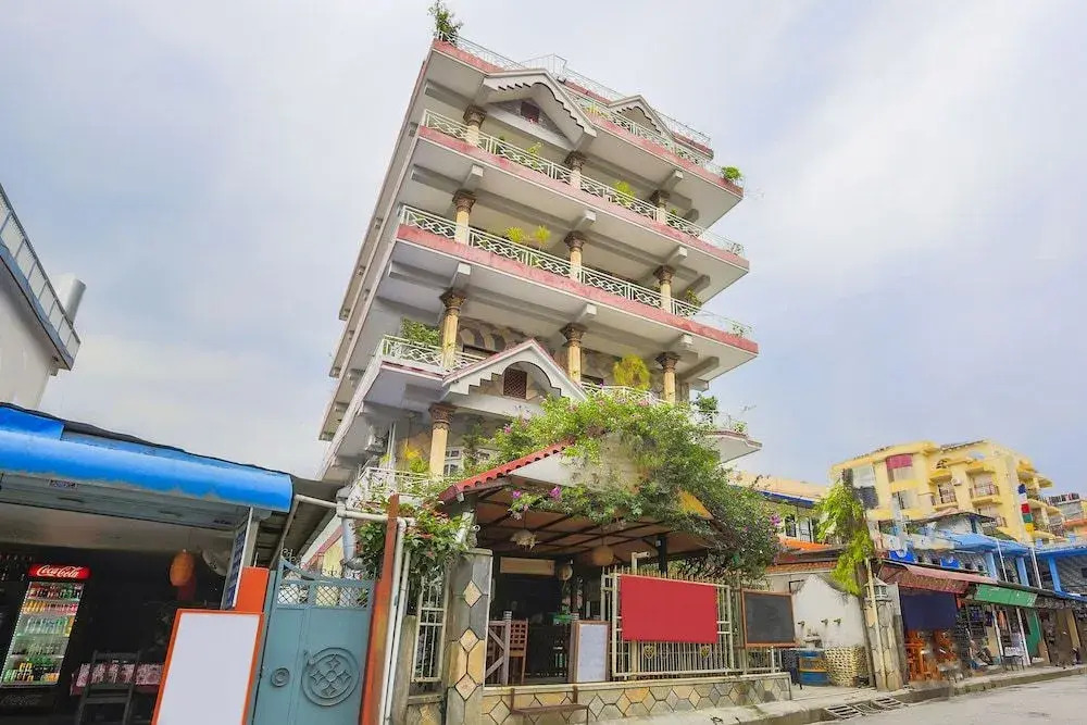 Oyo 403 Hotel Paradise Inn