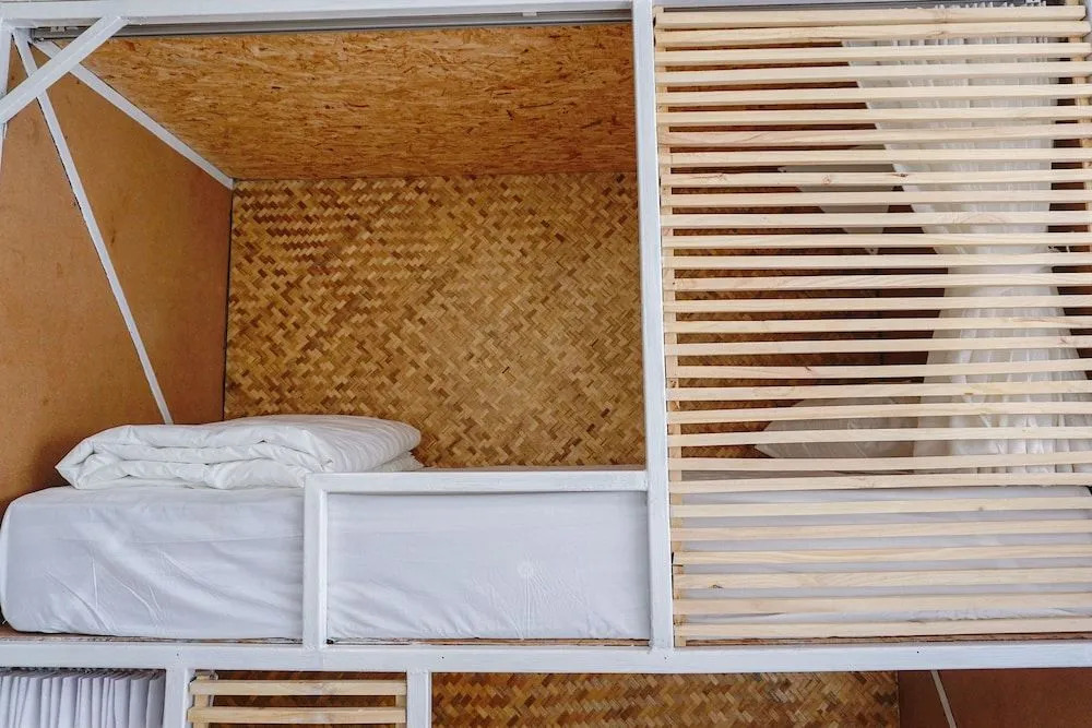 Ralph Hostel