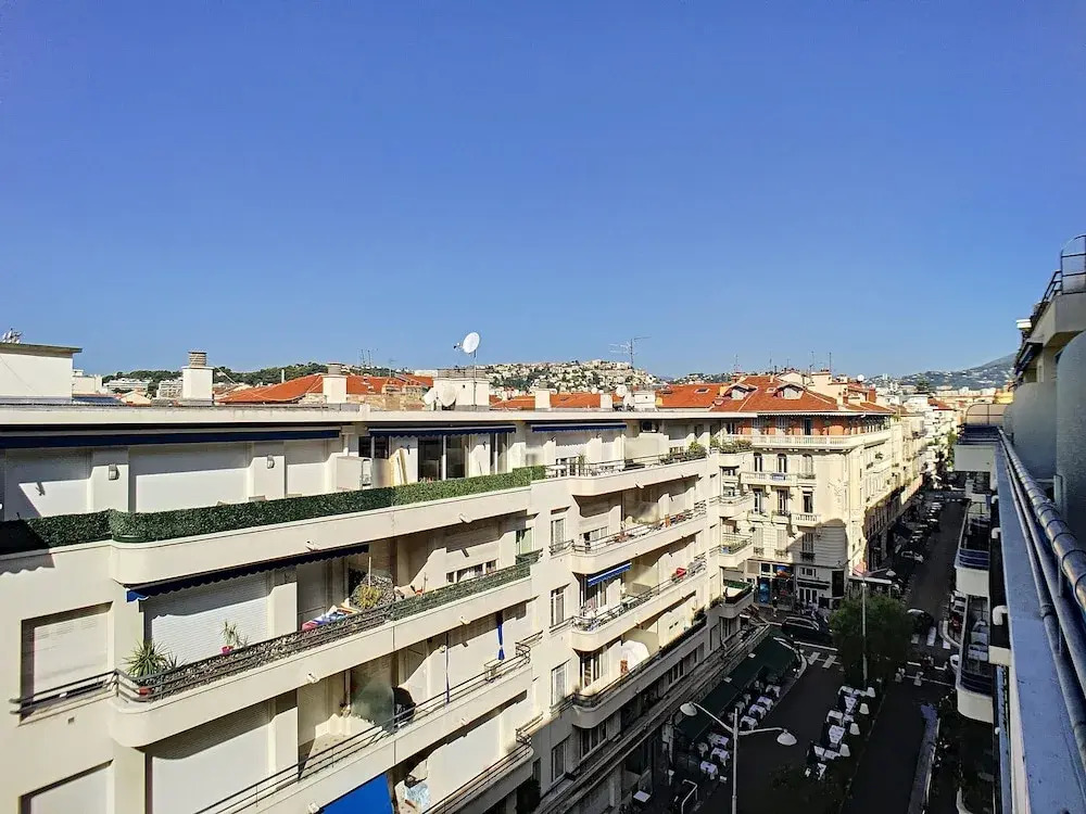 Square Royal Terrasse by Nestor&Jeeves