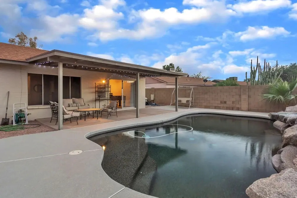Family-friendly 3br Home W/ Private Pool & Patio 3 Bedroom Home by Redawning