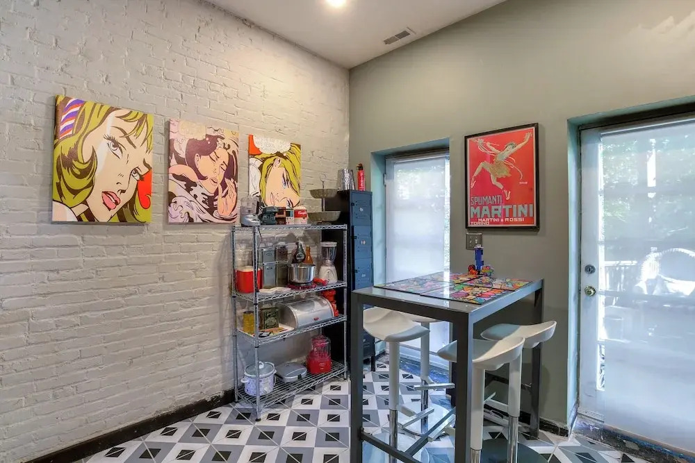 Heart of St Louis! Walkable Soulard Apt w/ Loft