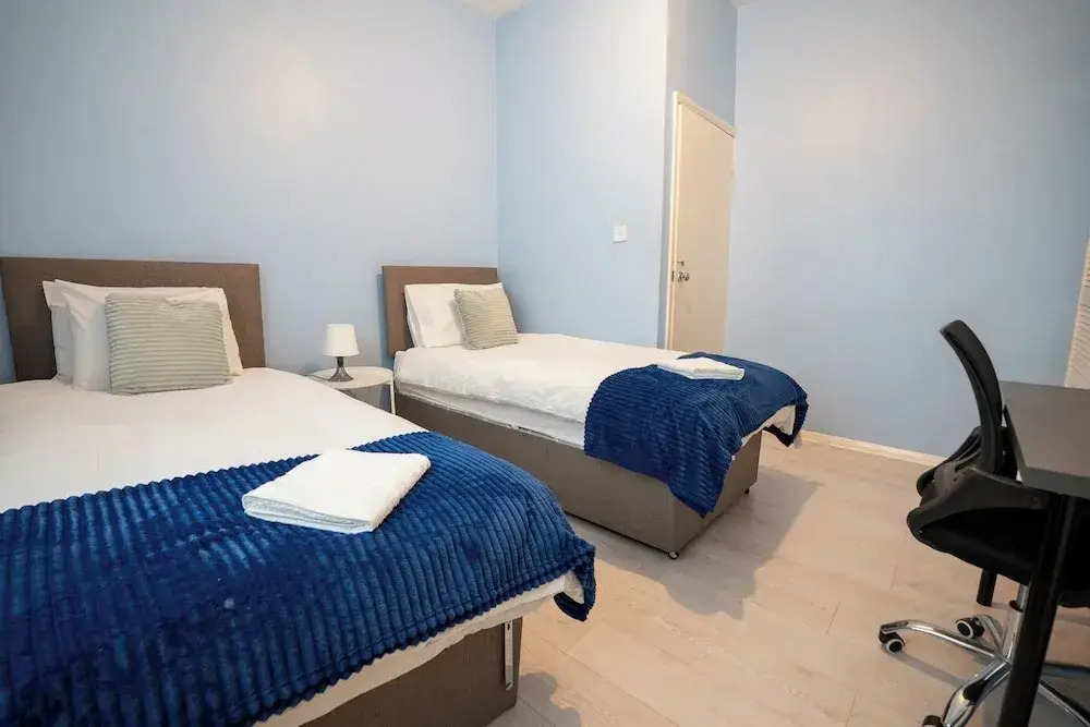 London City Escape - Stylish 2 Bedroom Apartment