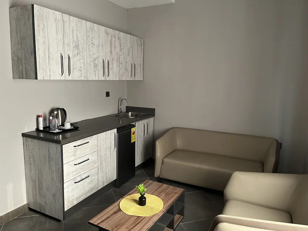 Euro Homes Hotel