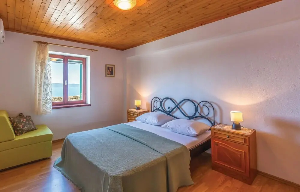 Two-Bedroom Holiday Home In Tucepi