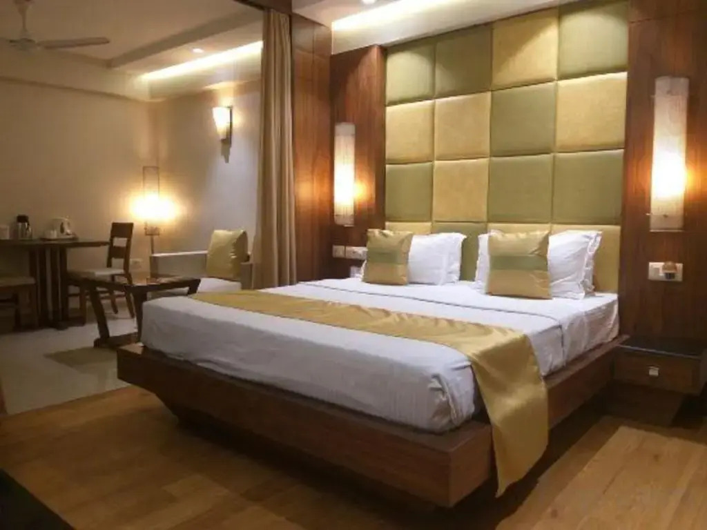 Hotel Accolade