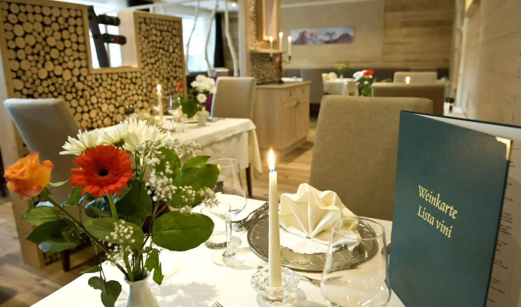 ABINEA Dolomiti Romantic SPA