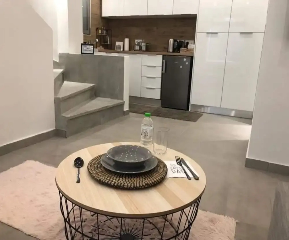 Kolonaki Semi Underground Loft