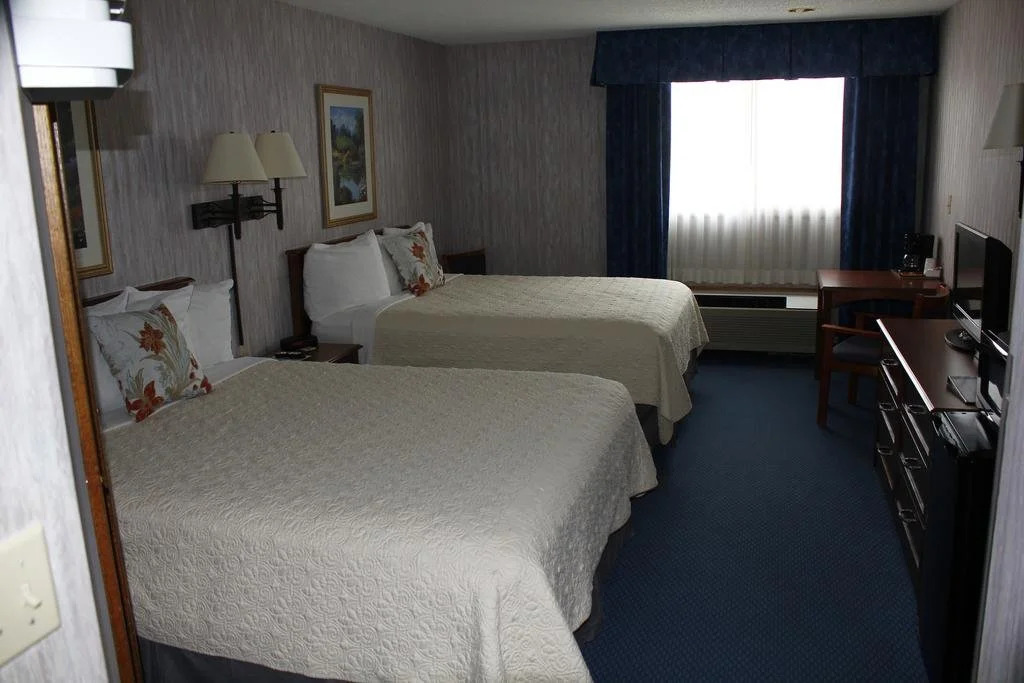 Baraga Lakeside Inn