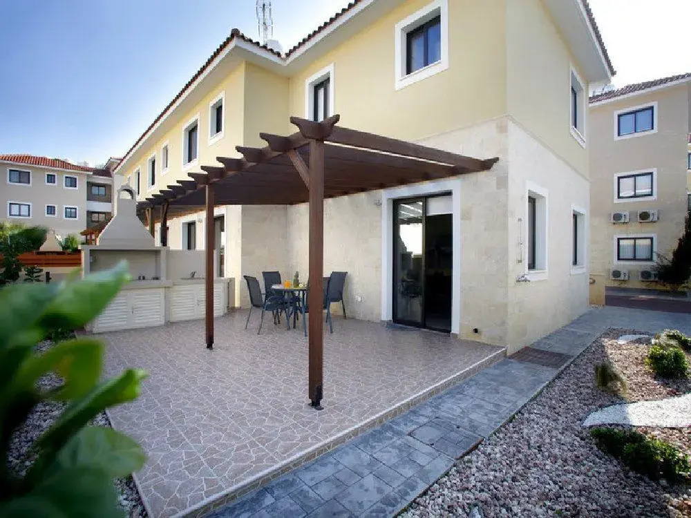 Valentina Townhouse