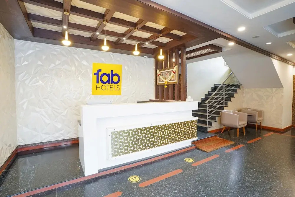Hotel Savi Inn
