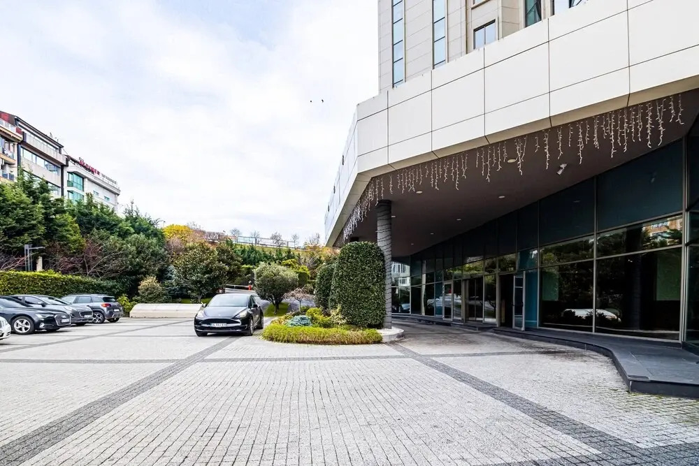 Modern 1bdr Residence With Pool, Gym & Parking