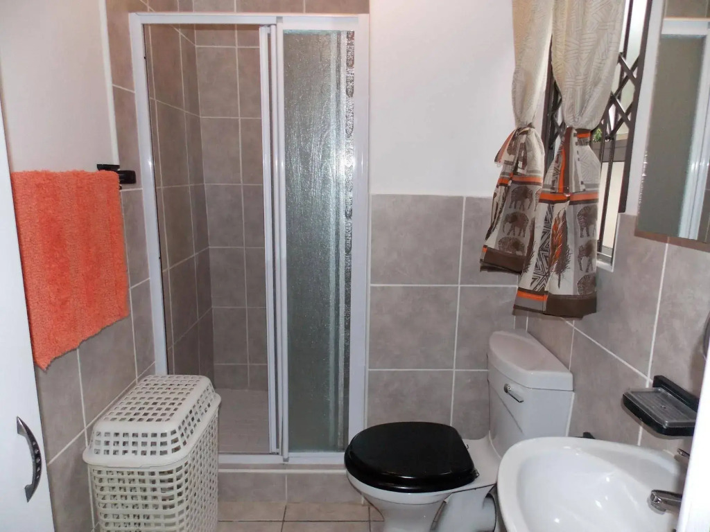 JoThams Bed & Breakfast or Self-catering