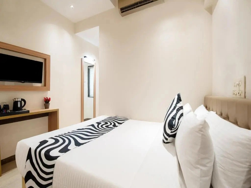 Palette Hotel Pune, Midc Pimpri Chinchwad
