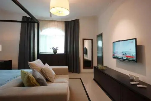 Youran Hotel