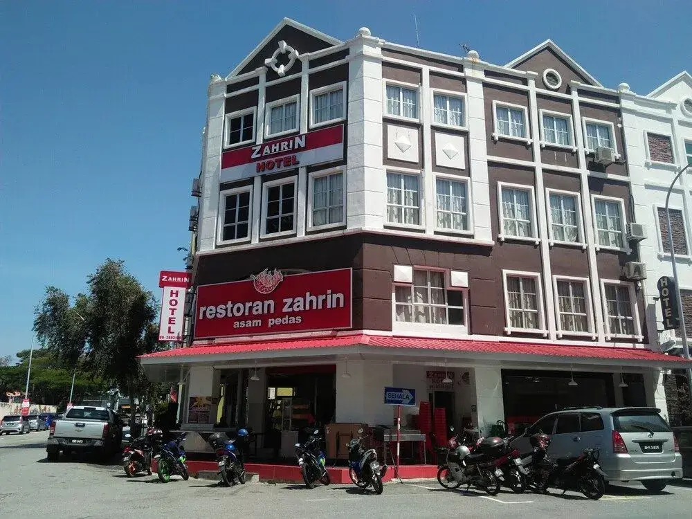 OYO 89689 Zahrin Hotel