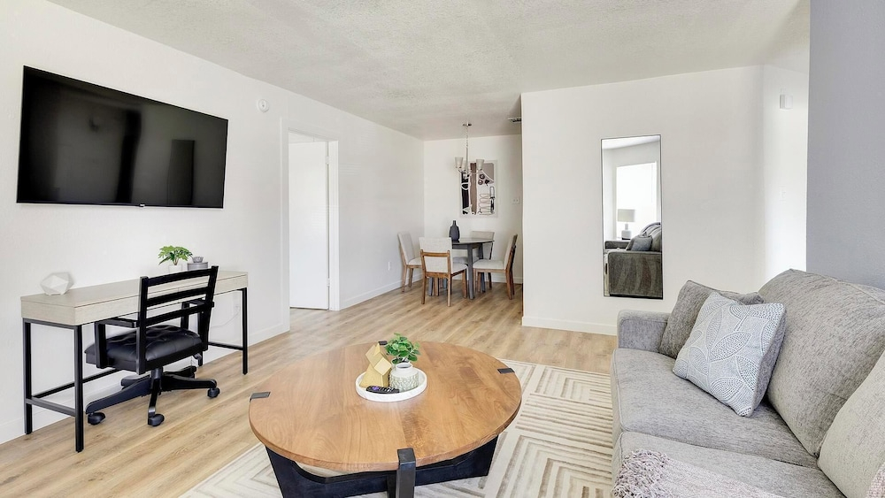 Landing Apartments Near CVC