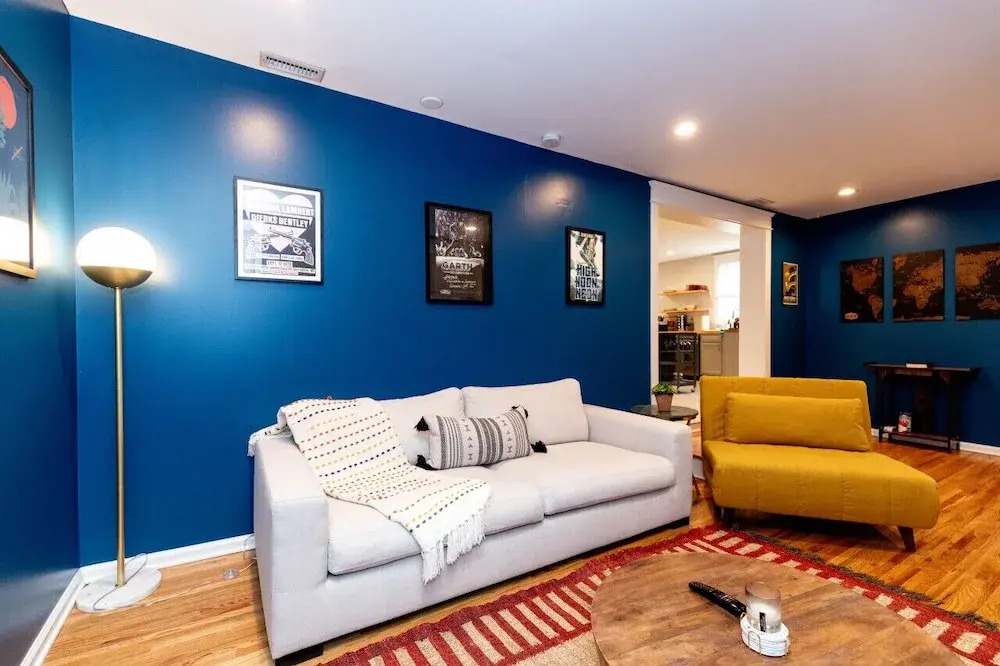 Casa Azul: King Bedsclose to Broadwayhot Tub!