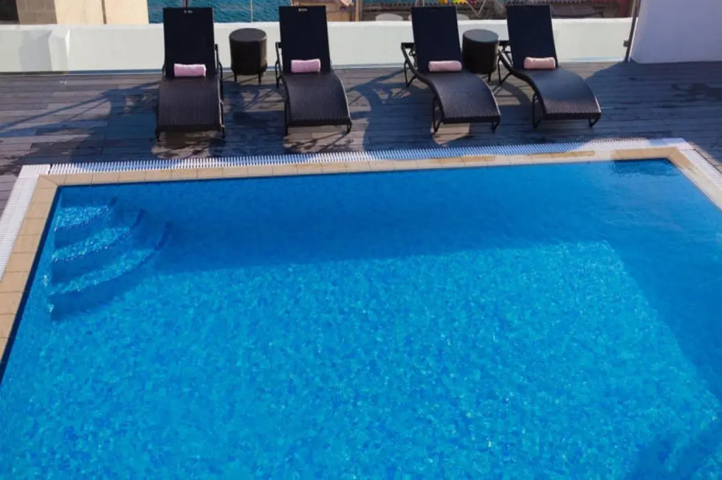 Rocca Nettuno Suites