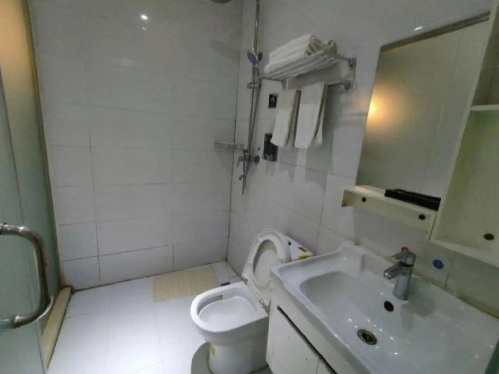 Molly Hotel (Zhengzhou Zhacheng Subway Station Branch)