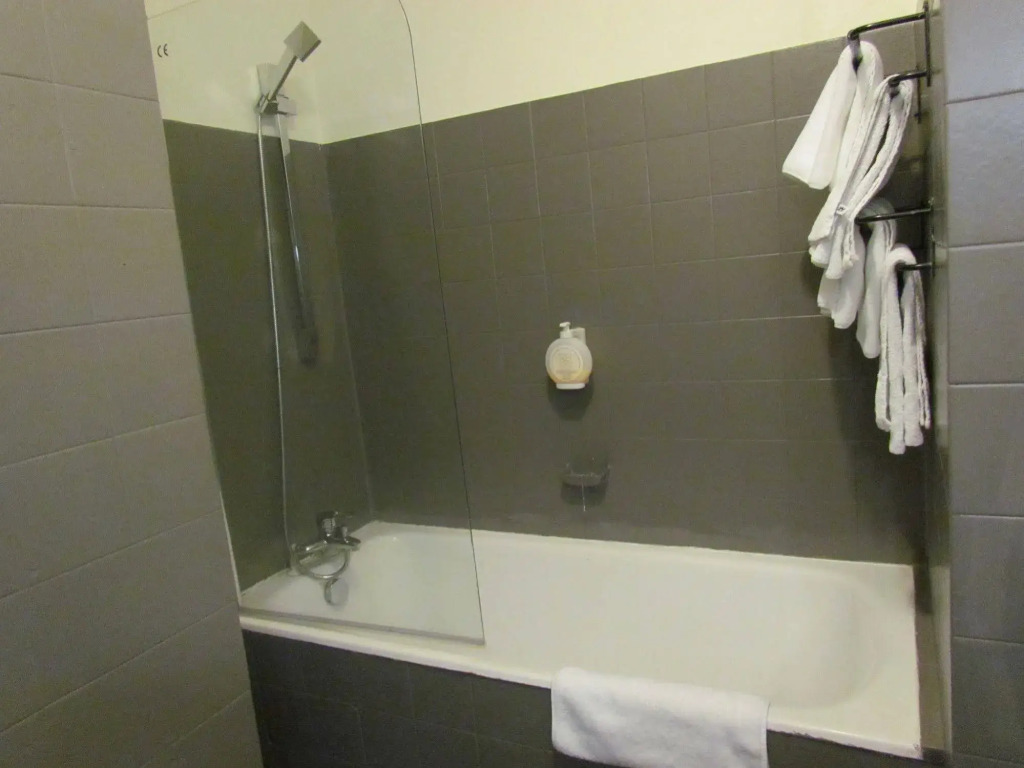 CITY PARC HOTEL - Proche Paris Nord & CDG Aéroport - Parc des Expositions